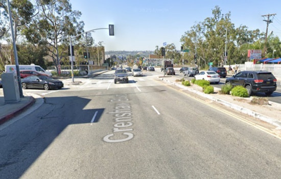 Single Car Crash Disrupts Morning Commute in Arlington Heights, Los Angeles; One Hospitalized