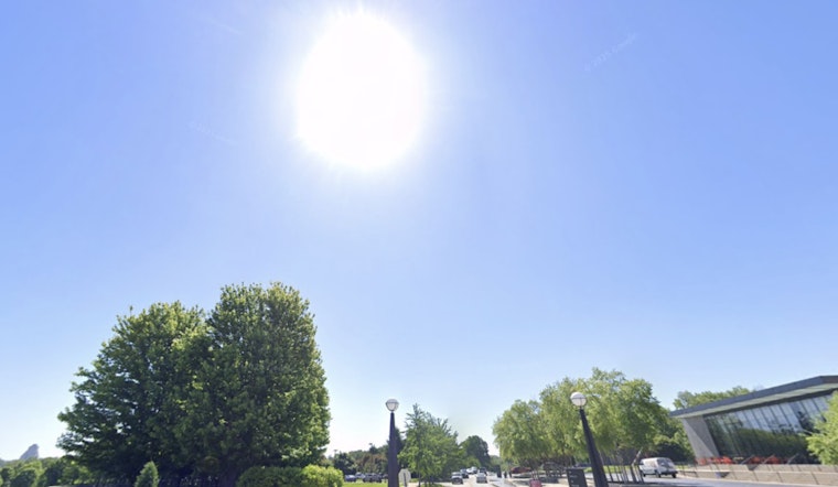 St. Louis Forecast Sunny Skies and Warm Temperatures with Slight Chance of Rain Later in the Week