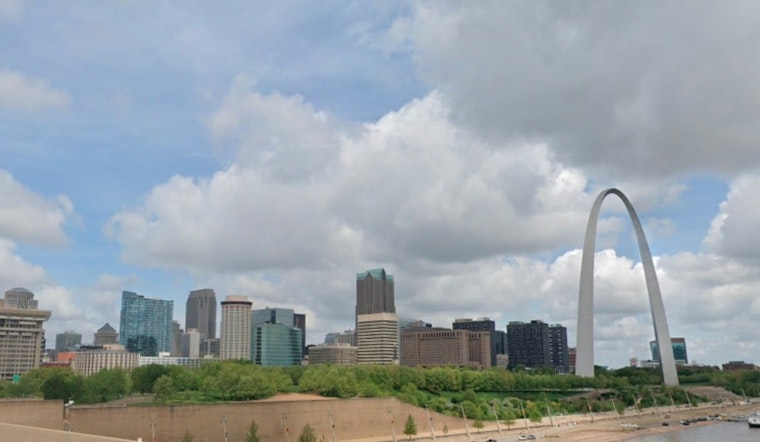 St. Louis Welcomes Mild Week Ahead with Occasional Shower Chances, NWS Reports