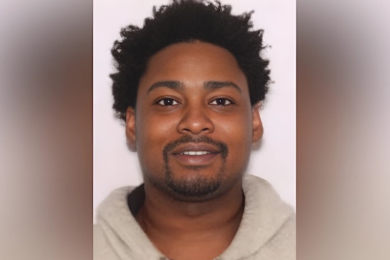 Taco Bell Employee Fatally Shot in Queensgate, Cincinnati, Police Seek Suspect