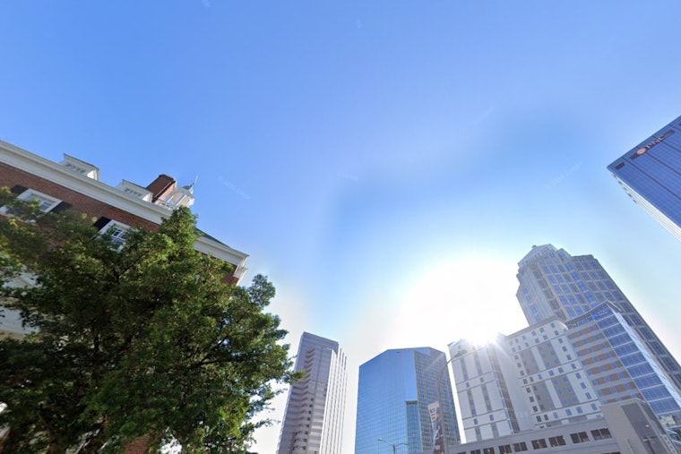 Tampa Braces for Sweltering Heat Wave and Thunderstorms, Advises Vigilance and Hydration