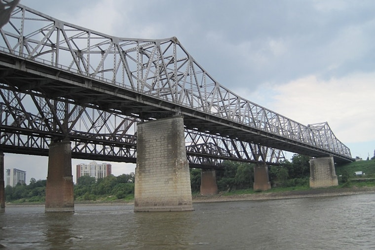 Tennessee and Arkansas Rename I-55 Bridge 'Kings' Crossing' in Honor of Cultural Icons