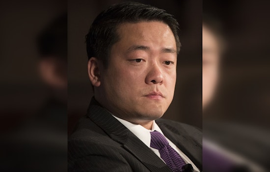 Texas Governor Abbott Seeks Removal of Houston Representative Gene Wu Amid Redistricting Standoff