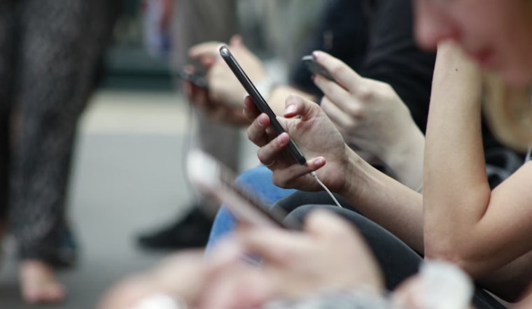 Texas Schools Enact New Laws with Cellphone Ban, Ten Commandments Posters, and Stricter Content Rules
