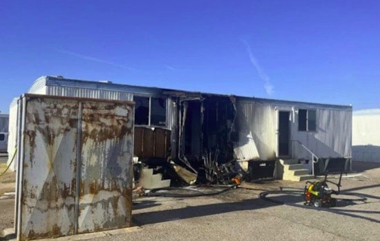 Two Injured in Northeast Las Vegas Mobile Home Fire