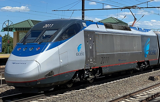 U.S. Transportation Secretary Unveils New Acela Trains and Announces Revitalization of Washington Union Station