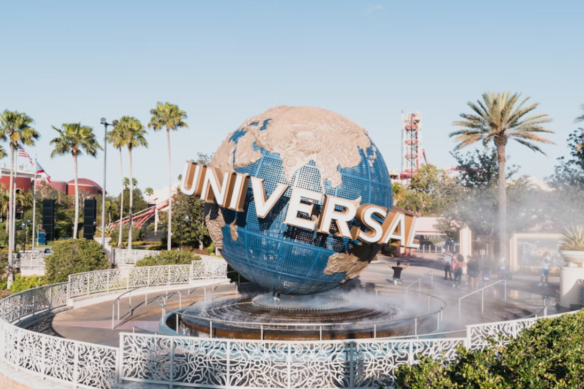 Universal Orlando Halloween Horror Nights 2025 haunted houses