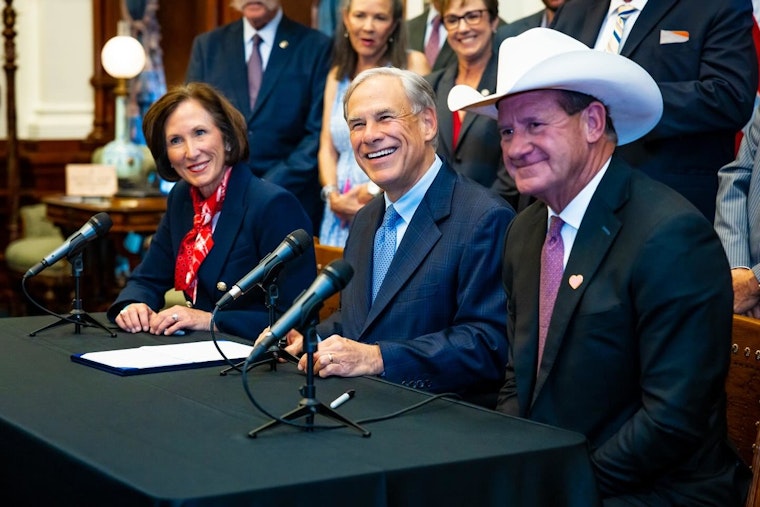 University of Houston-Victoria Joins Texas A&M System as Texas Governor Signs Historic Transfer Bill