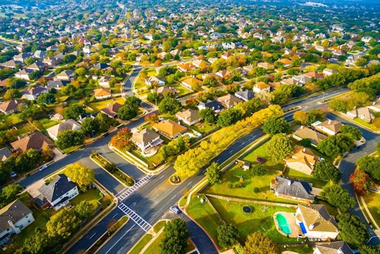 U.S. House Prices Show Modest Annual Rise Amid Signs of Market Cooling, Says FHFA Report