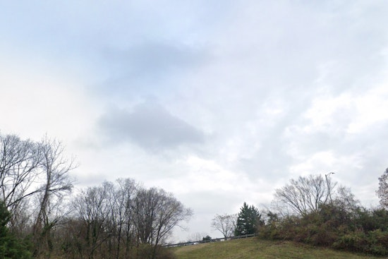 Washington D.C. Area to Experience Sunny Days with Slight Chance of Showers, Says NWS