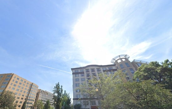 Washington D.C. Braces for Scattered Showers Before Weekend Sunshine, NWS Advises Keeping Umbrellas Handy