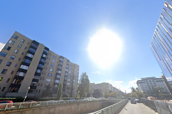 Washington D.C. Braces for Warm Weekend with Scattered Thunderstorms and Sunny Skies Ahead
