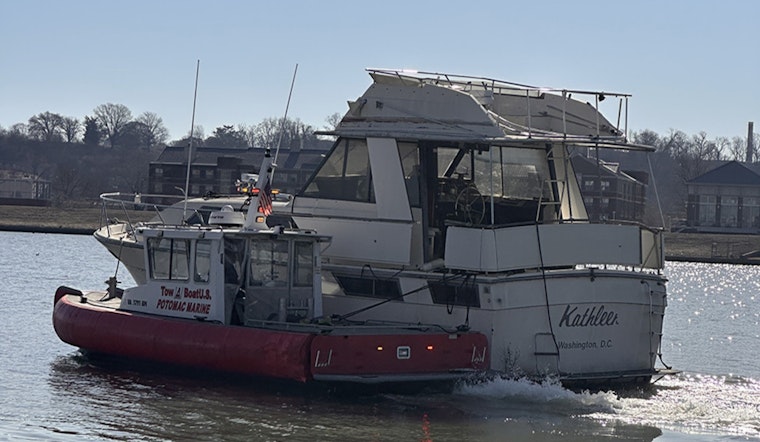 Washington D.C. Moves Forward in Anacostia River Clean-Up, Extracting Derelict Boats and Large Debris