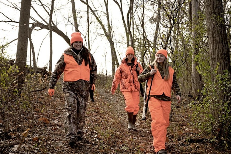 Wisconsin DNR Urges Hunters to Enroll in Education Courses Ahead of Fall Season