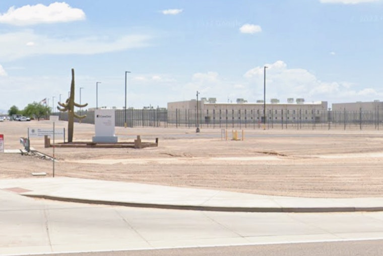 Arizona Politicians Rally to Halt Deportation of Local Mother and Business Owner Kelly Yu