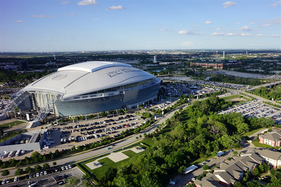 Arlington Buzz: Toby Keith Tribute, Smurf Experience, and More Enliven the City This Weekend