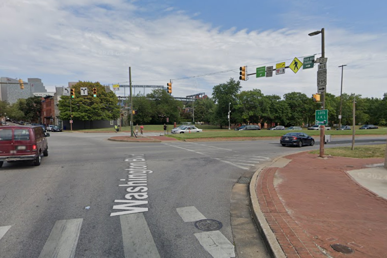Baltimore Mother Falls Victim to $900 Cash App Scam by Squeegee Worker at Busy Intersection