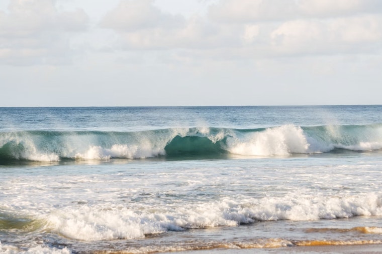 Beach Hazards Statement Extended in Milwaukee, Advising Against Swimming Due to Dangerous Waves and Currents