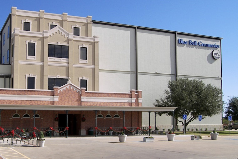 Blue Bell Churns Nostalgia with Return of Homemade in the Shade and New Classic Pecan Pie Ice Cream
