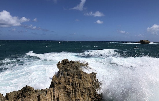 Boaters Rescued Near Laie Point by Honolulu Fire Department and Ocean Safety After Vessel Loses Power