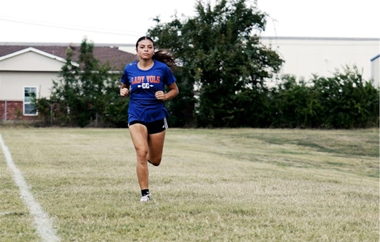 Bowie High's Keitlen Alvarez Honored as Arlington Student-Athlete of the Month for September 2025