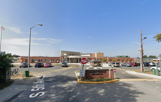 Brentwood Community on Edge as Masked ICE Agents Spotted Near Long Island High School