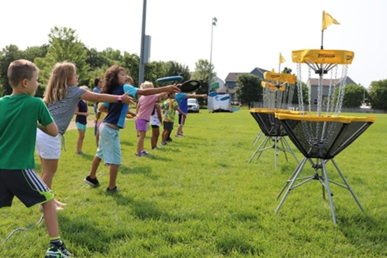 Carver County Parks Offers Beginner Disc Golf Classes for Youth in Chaska