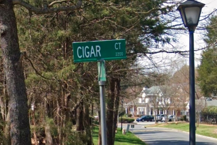 Charlotte Police Investigate Homicide in Steele Creek Area and Seek Public Assistance in Case