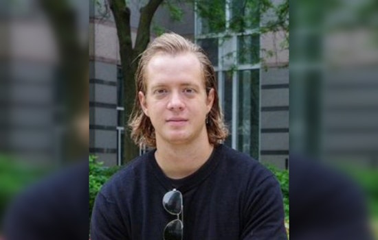 Chicago Police Seek Public's Help in Locating Missing 29-Year-Old Robert Hotz Last Seen Near West Randolph