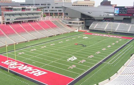 Cincinnati Commemorates 9/11: 500 Locals Ascend Nippert Stadium Steps in Solemn Memorial Stair Run