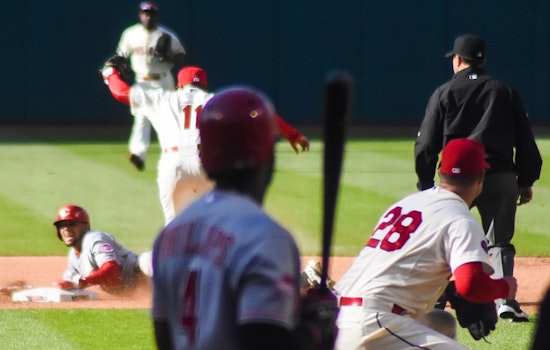 Cincinnati Reds Clinch Playoff Berth on Final Day Thanks to Mets' Loss, Set to Face Dodgers in Wild Card Series