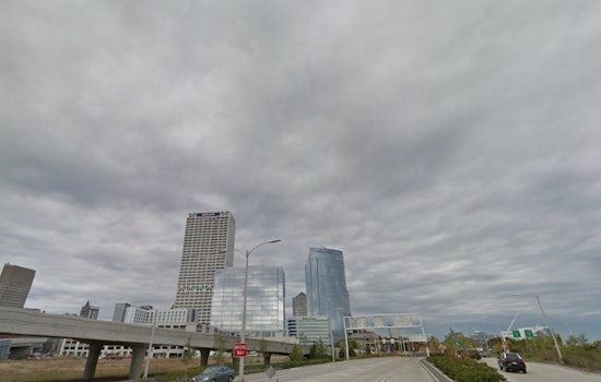 Cloudy Skies and Mild Temperatures Greet Milwaukee with Potential for Weekend Showers