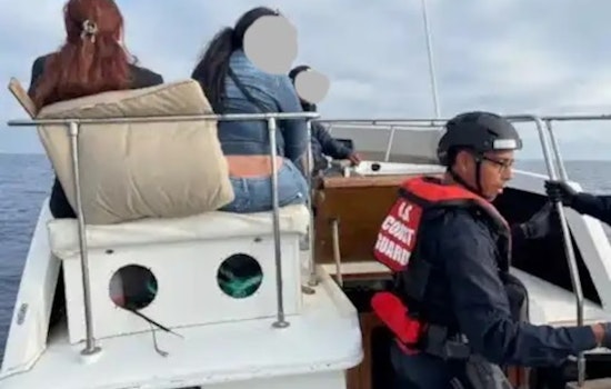 Coast Guard Intercepts Vessel with 21 People Off La Jolla Coast, Detainees Transferred for Investigation