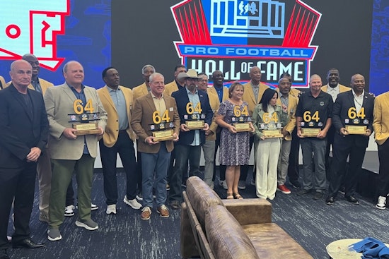 Collin County Detention Officer Honored with Prestigious NFL Alumni Award for Child Safety Efforts in McKinney, Texas