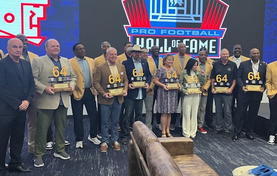 Collin County Detention Officer Honored with Prestigious NFL Alumni Award for Child Safety Efforts in McKinney, Texas