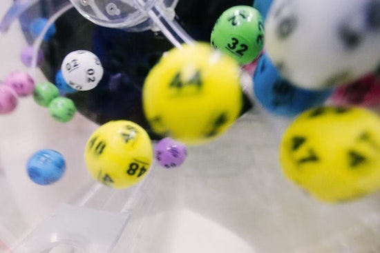 Colorado Celebrates Seven Lucky Lottery Wins Ranging From $50K to $1M Amidst Historic Powerball Jackpot