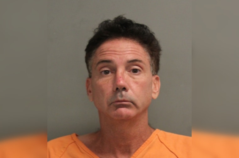 Convicted Felon Apprehended After High-Speed Chase in Harris County