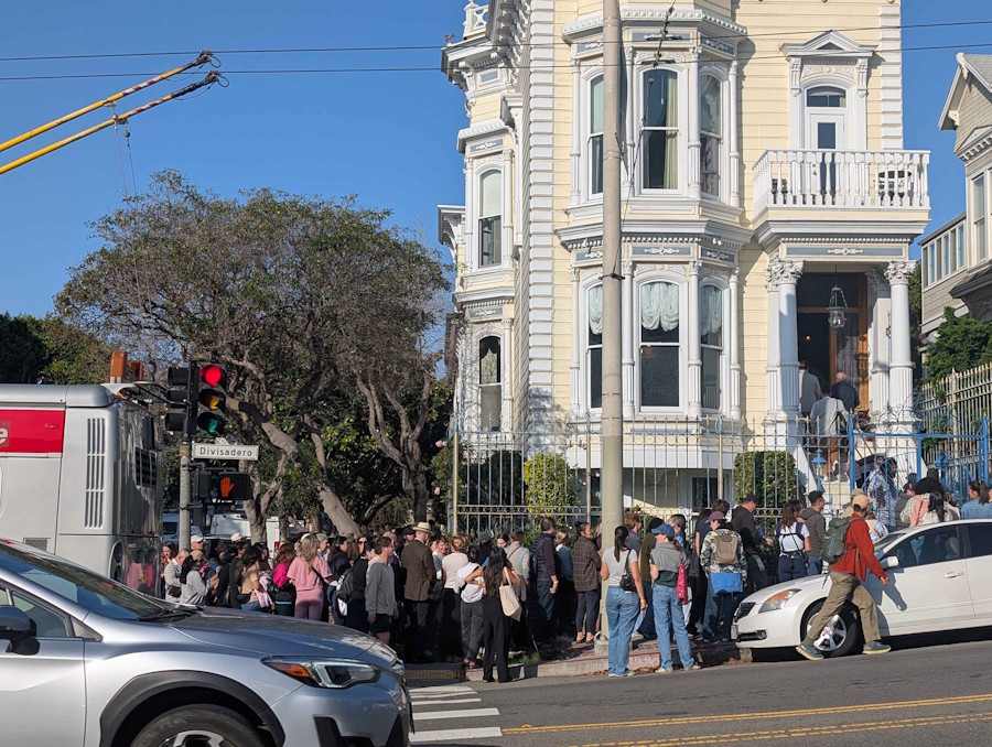 Crowds Sustained for At Least 1 Hour Outside of Estate Sale at 2101 Divisadero in Pacific Heights