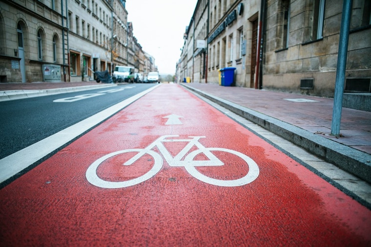 Debate Ignites Over GW Bridge Bike Lane's Impact on Road Safety After MTA Bus Accident Near Cross Bronx Expressway