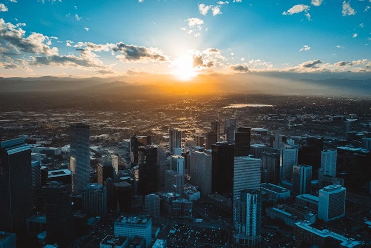 Denver Weather Outlook: Mild Days with Sunshine and Slight Shower Chances Ahead