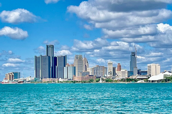 Detroit Welcomes a Stretch of Serene Autumn Weather with Clear Skies and Warm Days Ahead