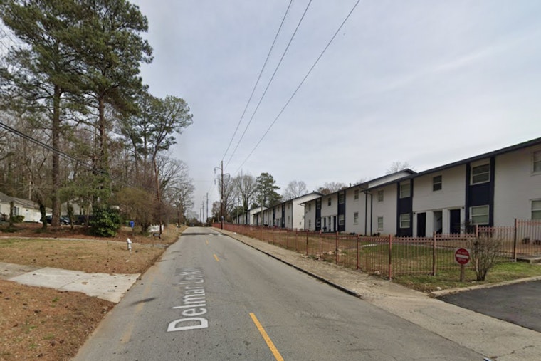 Domestic Dispute Leads to Stabbing in Atlanta, Police Investigate Incident on Delmar Lane