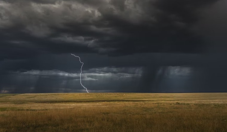 El Paso Braces for Isolated Showers and Thunderstorms Amid Mostly Sunny Week Ahead