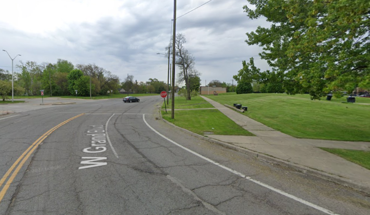 Farmington Hills Man Arrested After Allegedly Stabbing Woman on Lodge Freeway Following In-Car Dispute