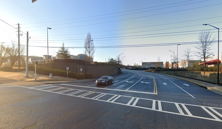 Fatal Pedestrian Incident on Cobb Parkway in Kennesaw Leads to Road Closures and Police Investigation