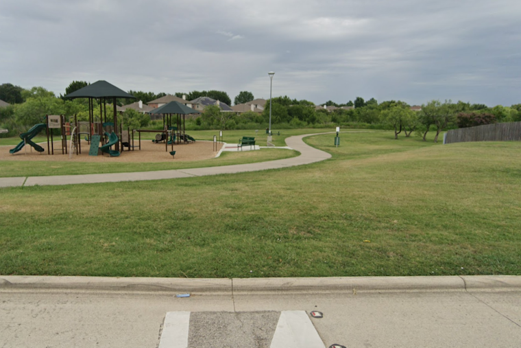Fort Worth's Arcadia Park Hosts "Acoustic Evening" with Folk Duo Mountain Natives This Saturday