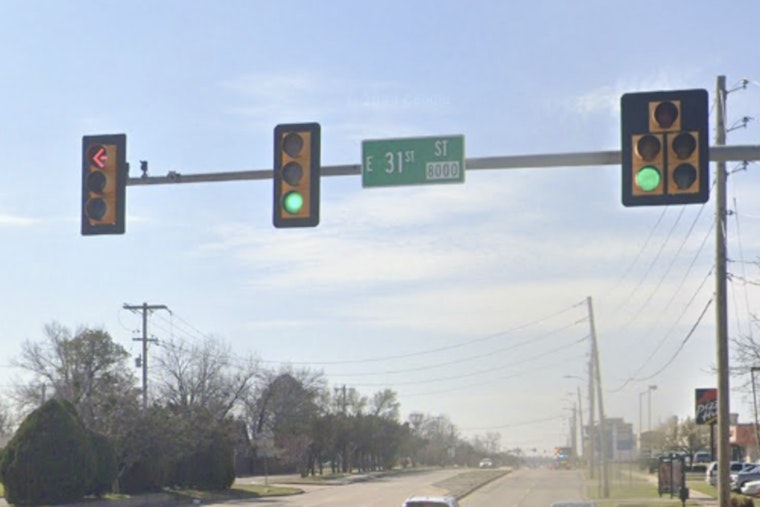 Four-Way Stop Protocol in Effect at Tulsa Intersection Due to Signal Outage