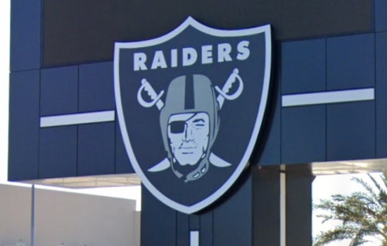 Geno Smith Shines in Raiders Debut with Record-Breaking 362 Passing Yards Against Patriots