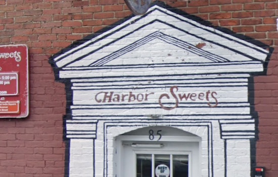 Harbor Sweets Sets Sail in Boston's Copley Place with Nautical-Themed Chocolate Kiosk