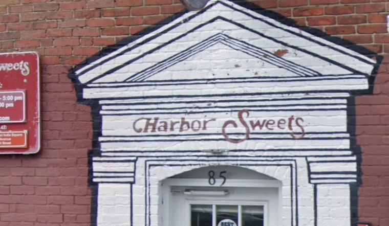 Harbor Sweets Sets Sail in Boston's Copley Place with Nautical-Themed Chocolate Kiosk